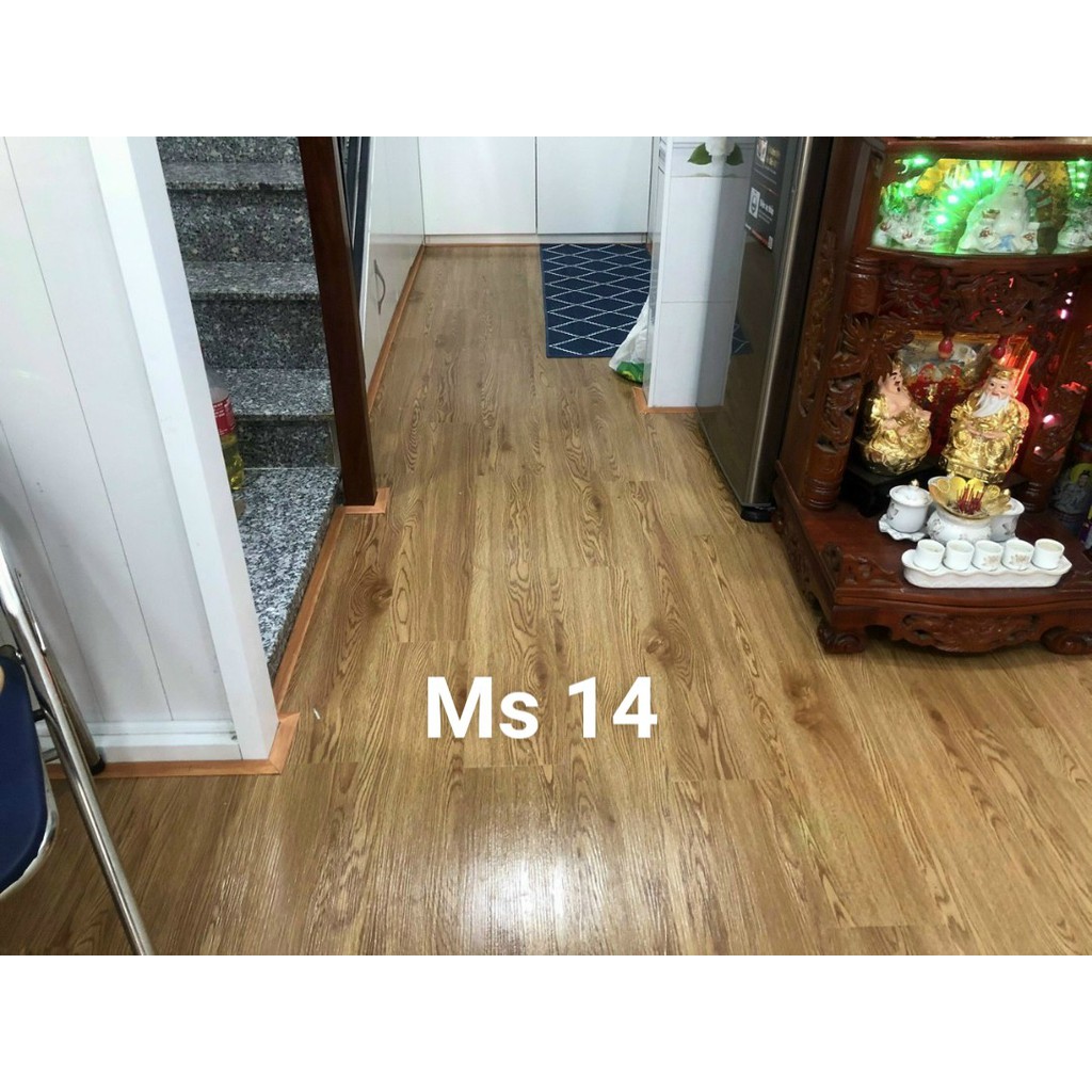 Combo 35 miếng (5m2). SÀN NHỰA GIẢ GỖ có keo sẵn giá rẻ, cốt trắng nguyên sinh loại 1.( nhận thi công)