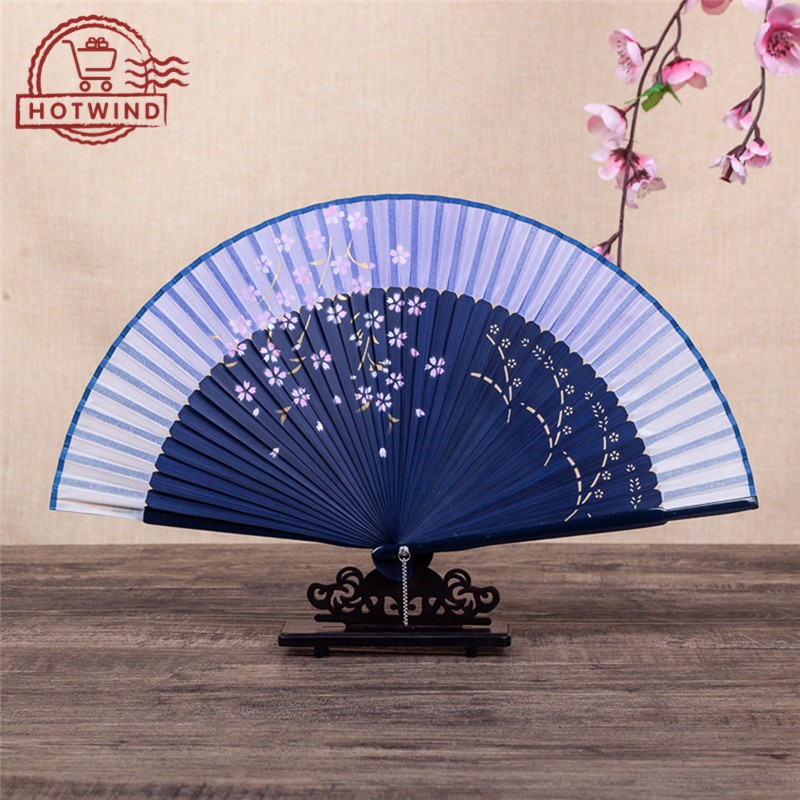 Quạt xoè giấy lụa in hình hoa anh đào phong cách cổ điển