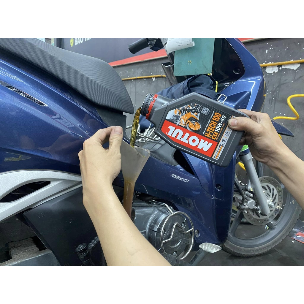 Nhớt Motul H-Tech 100 4T 10W40 1L hoặc 1L1, 1L2, 1L3, 1L4