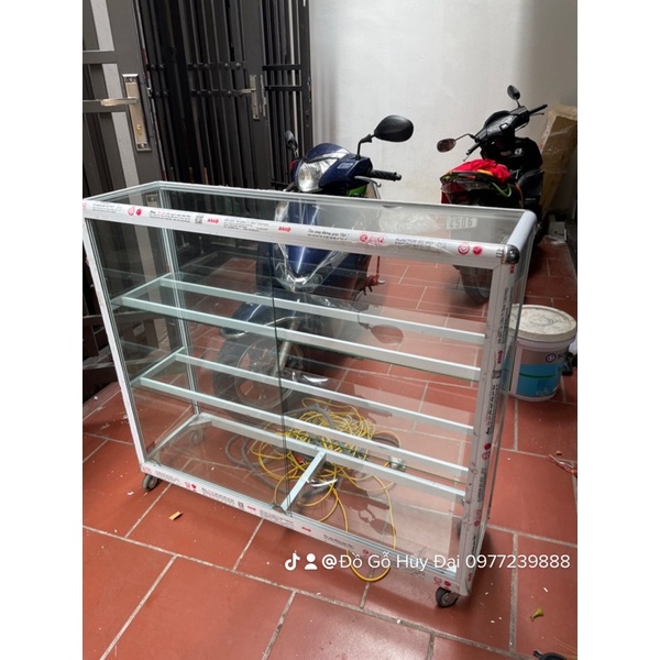 Cho thuê tủ kính