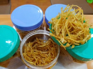 Mực xé sợi rim tỏi ớt 