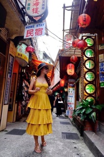 ĐẦM MAXI VÀNG TẦNG CÚP NGỰC