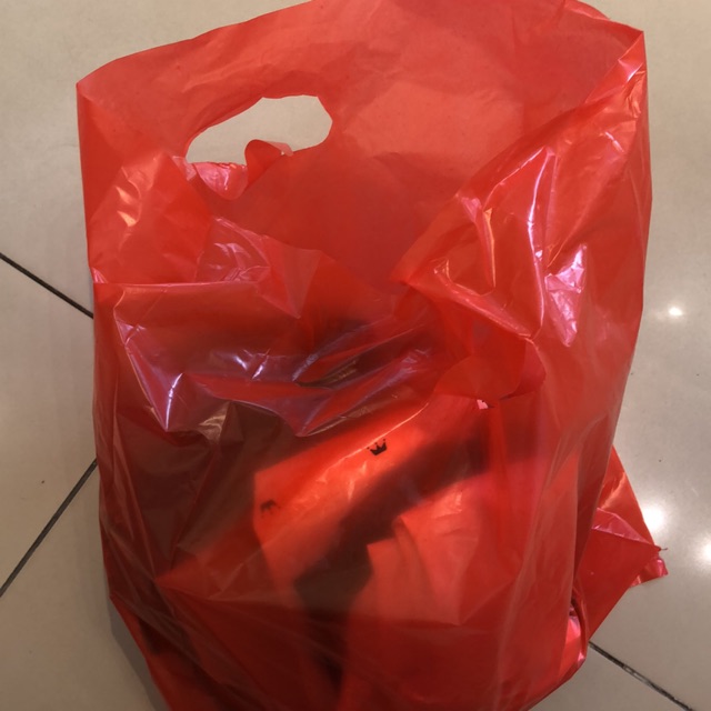 C. Thu Hà đặt đơn