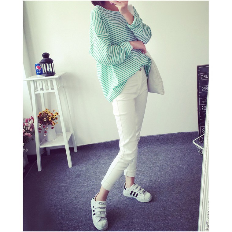 Áo form rộng dài tay họa tiết sọc ngang trẻ trung dành cho nữ