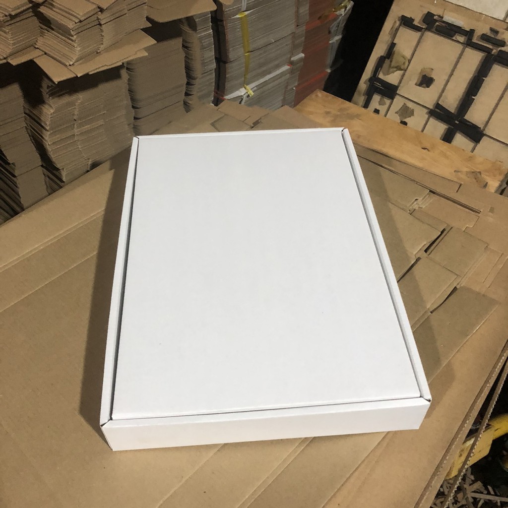 Hộp carton đựng quần áo nắp rời size 30x20x4cm màu trắng