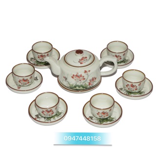 Bộ ấm chén men kem - vai vuông vẽ sen