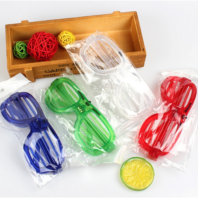 Mắt Kính Nhựa Sọc Ngang Phối Đèn Led Độc Đáo Cá Tính Cho Nam Và Nữ | BigBuy360 - bigbuy360.vn