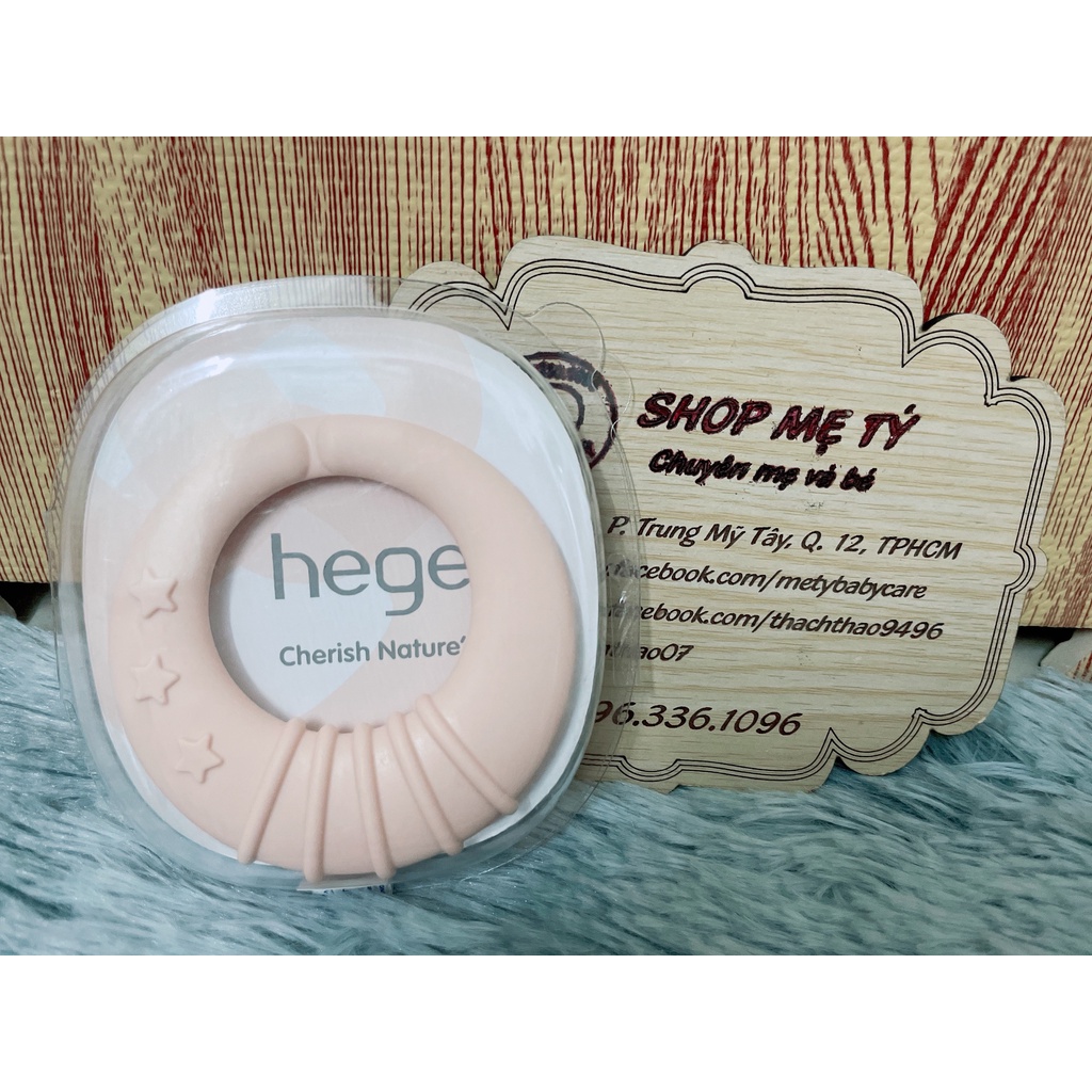 Gặm nướu Hegen cho bé từ 3 tháng  họa tiết hình ngôi sao – mặt trăng.