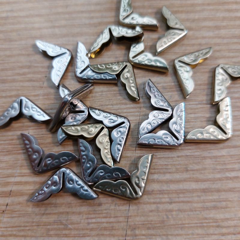 Bọc góc cạnh sổ bằng kim loại 1.5 và 3 cm kiểu vintage - Schepub Handmade