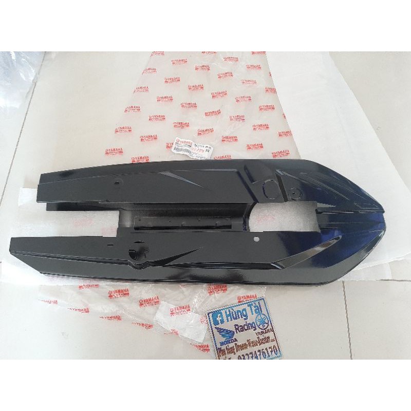Hộp bọc xích, sên xe Taurus màu đen zin yamaha