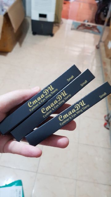 Bút kẻ mắt 2 đầu Không Trôi Không Lem, Nhanh khô