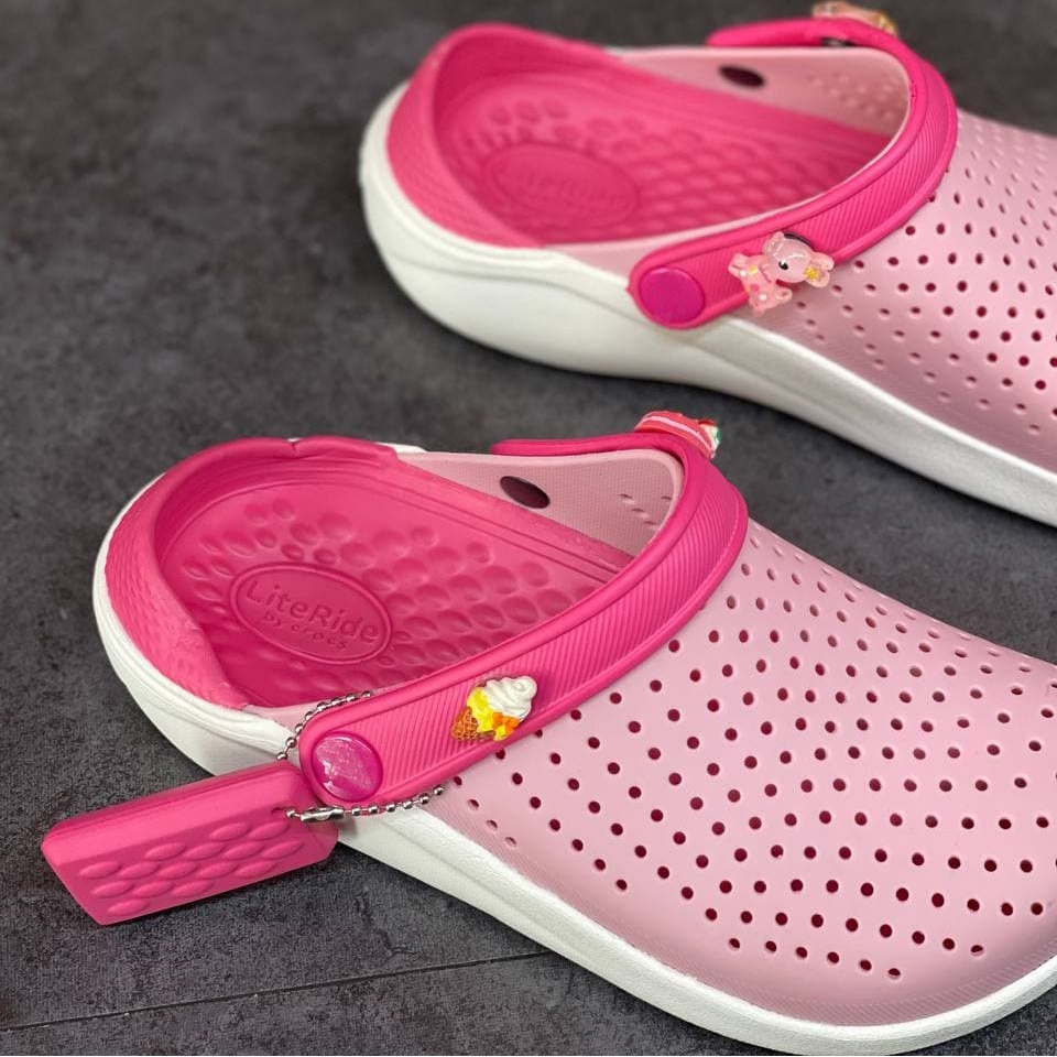 Giày Dép Sục Literide Clog Hồng Nhạt - Hồng Crocs Trẻ Em Chính Hãng Size 27 Đến 35 - Tặng 4 Jibbizt - Sấu Vui Vẻ