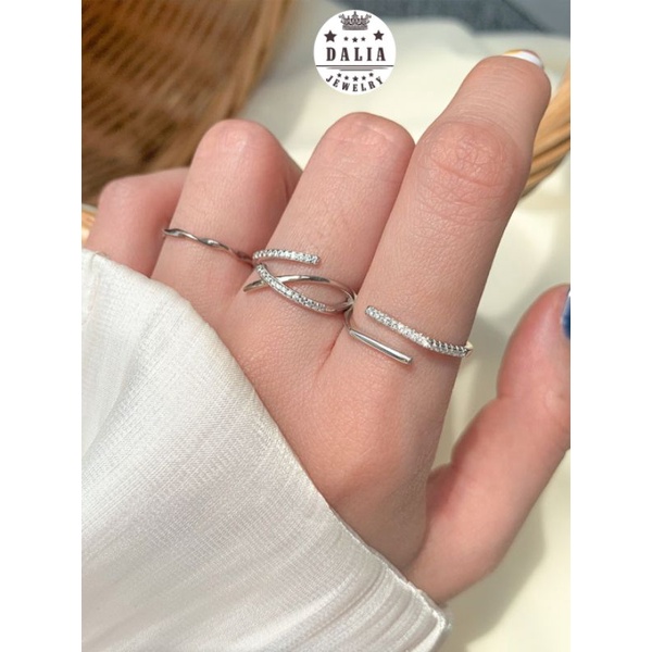 Nhẫn Bạc nữ DaLiA Jewelry dạng hở đính đá, có thể tự điều chỉnh size thanh xiên cá tính