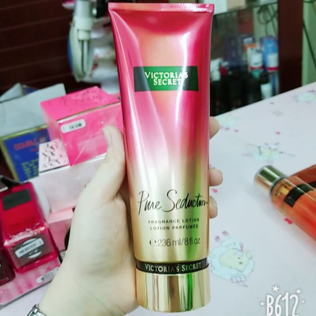 Dưỡng Thể Victoria’s Secret Fragrance Lotion Amber Romance,  Pure Seduction Fragrance Lotion Parfumee 250ml  của Mỹ