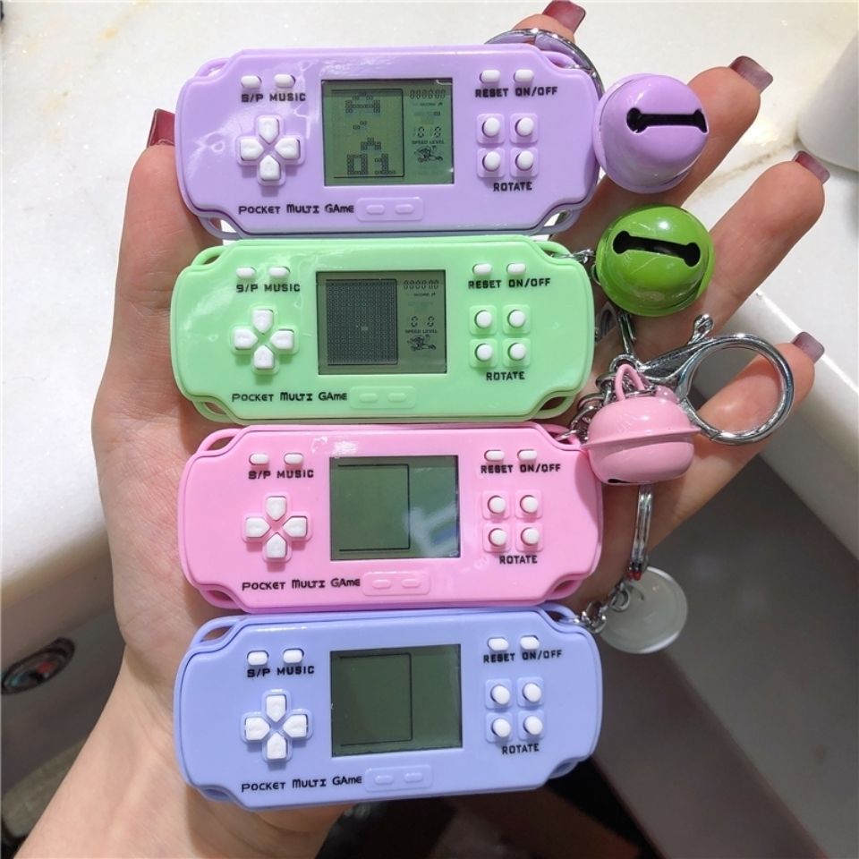 Creative New Childhood Game Console Keychain Pendant Mini Tetris Handheld Game Console Nostalgic Bag Hanging