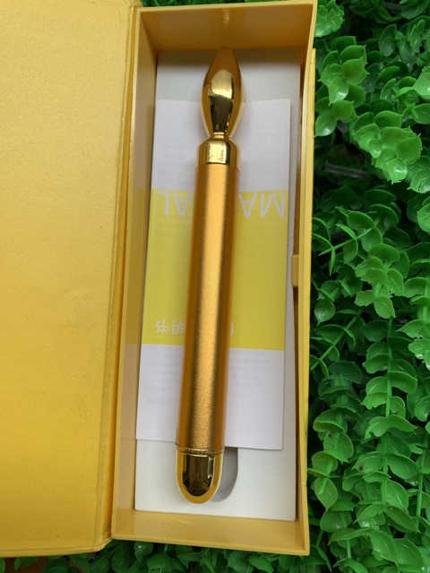 Bút masege môi giọt nước
