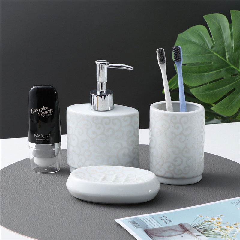 Bộ Bốn Món Bàn Chải Đánh Răng Bằng Sứ Phong Cách Châu Âu Sáng Tạo Cho Cặp Đôi