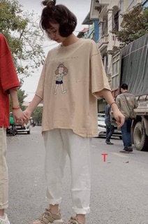 Áo thun cô gái tóc xoăn -TR