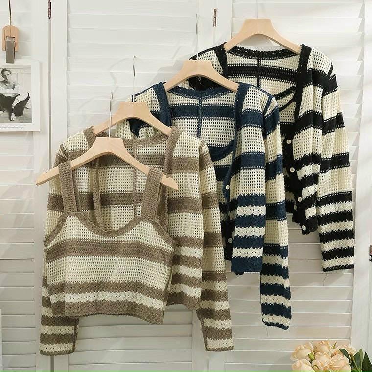 Set cadigan mongtoghi kẻ 3 màu đen, xanh, be Quảng châu