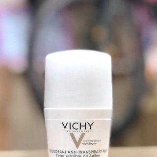 Lăn khử mùi vichy