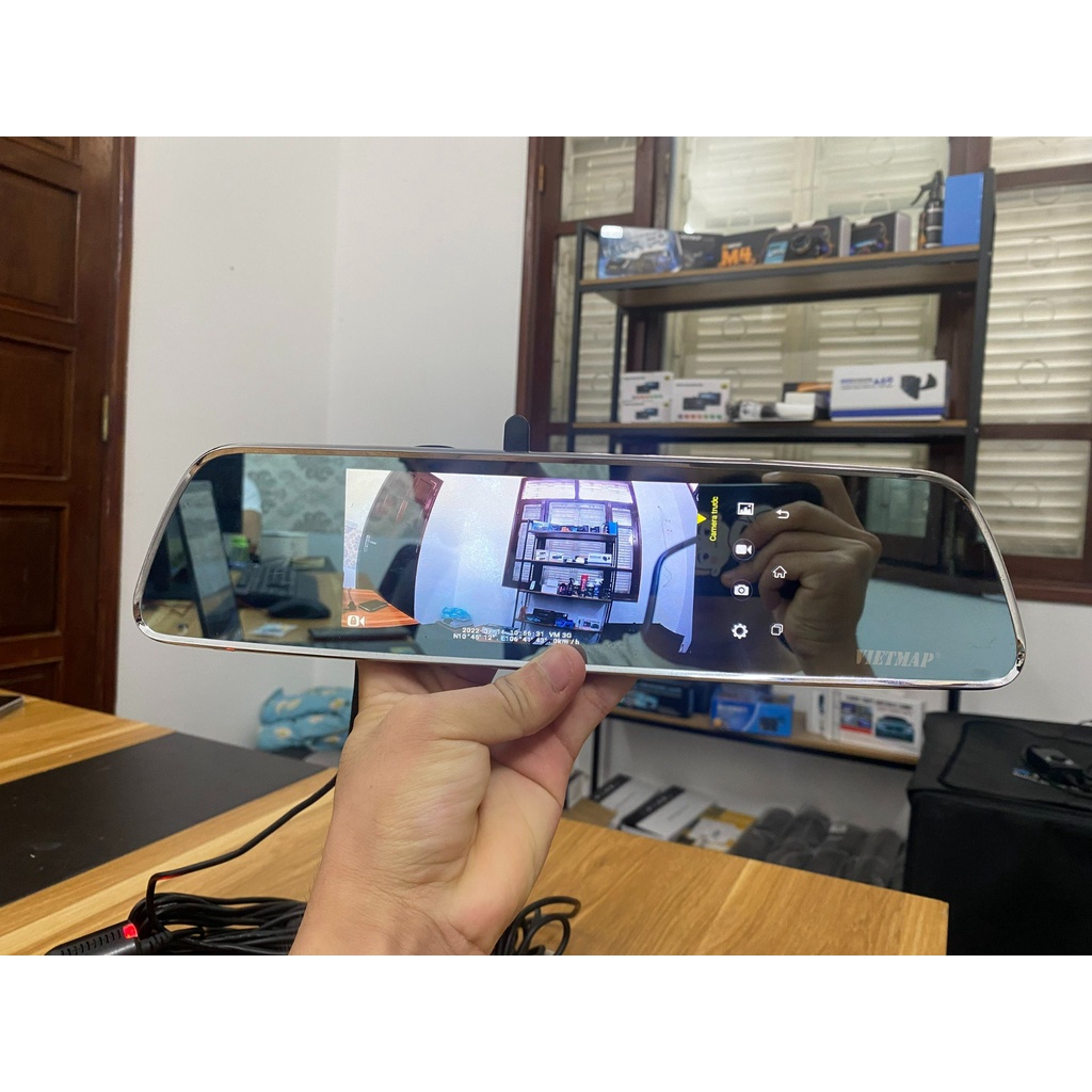 Camera hành trình Vietmap iDVR P1 tặng kèm thẻ nhớ 32GB