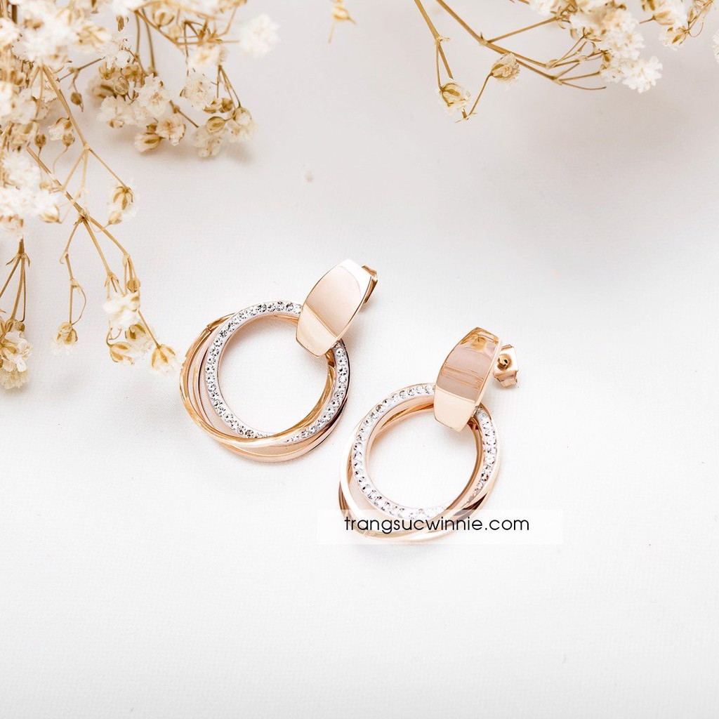 Hoa tai nữ titan 3 vòng