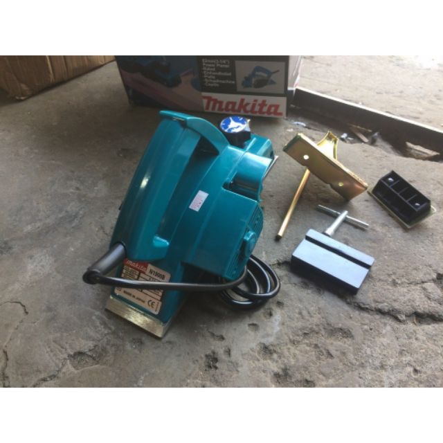 Máy bào gỗ cầm tay Makita N1900B 600W 82mm vỏ bọc nhựa ABS siêu bền bỉ