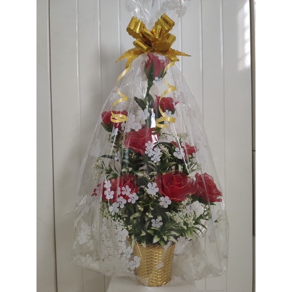 Combo 9 bông hoa và 2 bụi cỏ điểm