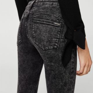 Quần jean MANGO Skinny Push Up, hàng Auth