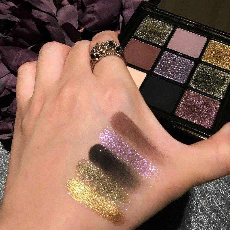 Bảng Phấn Mắt Màu Đen Lì Ánh Ngọc Trai Trang Điểm Mắt Khói Phong Cách gothic