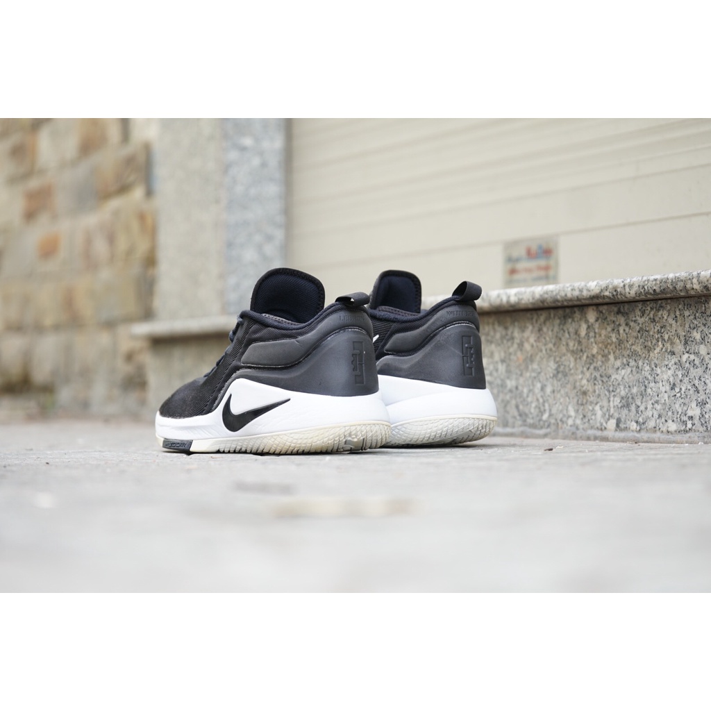 [2hand] NIKE LEBRON WITNESS II AA3820-001 GIÀY CŨ CHÍNH HÃNG