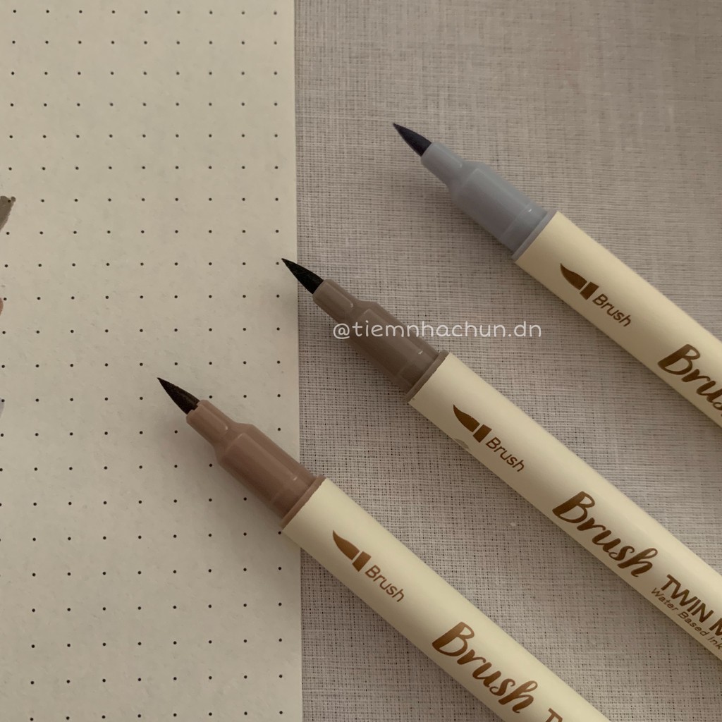 SET 3 BÚT BRUSH HAI ĐẦU NHIỀU MÀU VIẾT TIÊU ĐỀ VÀ CALLIGRAPHY (ảnh thật) - Tiệm nhà Chun