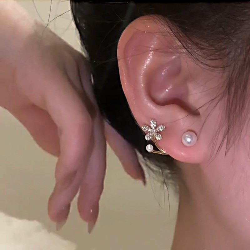 Đôi Khuyên Tai Hình Thánh Giá Đính Đá Phong Cách Cổ Điển Cho Nữ