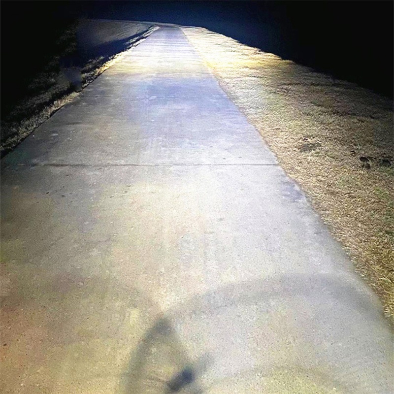 Bóng đèn pha LED 12-90V chống nước cho xe máy