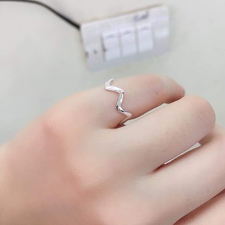 Nhẫn ngón út nhỏ xinh