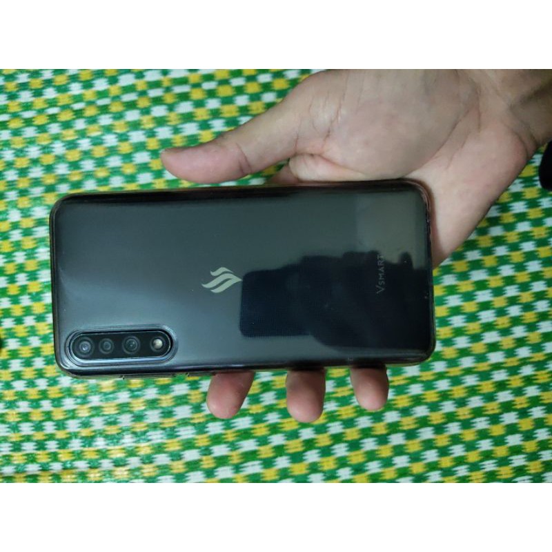Điện thoại vsmart live 4gb/64gb và 6gb/64gb cũ giá rẻ fullbox