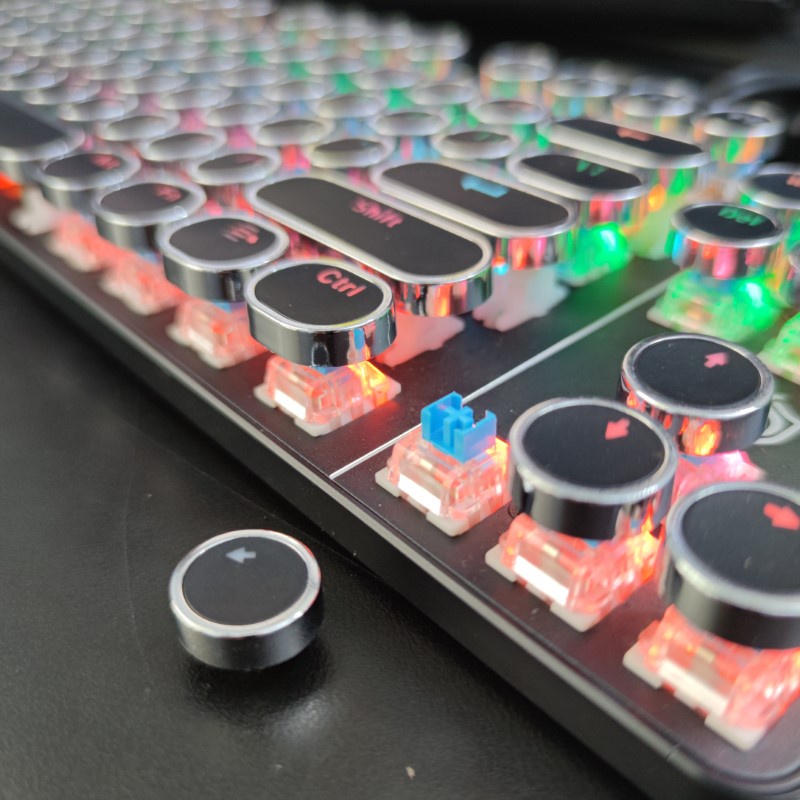 Bàn Phím Cơ E917 black Gaming - Led xuyên phím