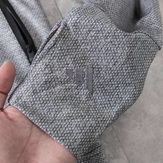 Áo chống nắng nam, chất vải gai sần siêu thoáng mát, logo thêu có túi khoá | BigBuy360 - bigbuy360.vn