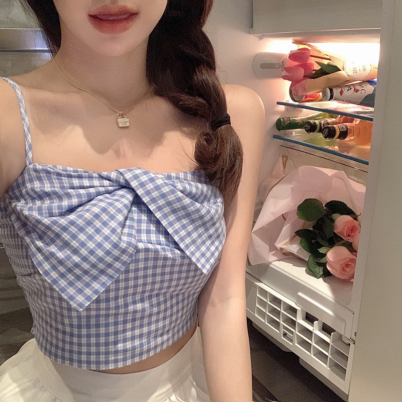 Áo croptop hai dây quyến rũ thoải mái dành cho nữ