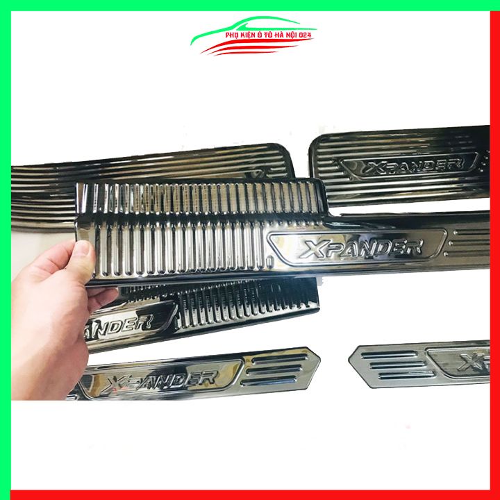 Ốp bậc cửa nẹp bước chân TITAN ô tô Xpander 2019-2023 chống trầy bảo vệ xe