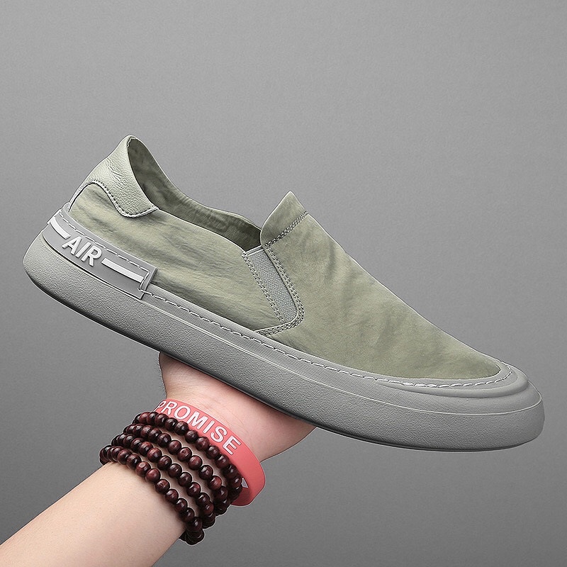 Giầy nam slip on chất liệu vải dù và đế cao su đúc cao cấp