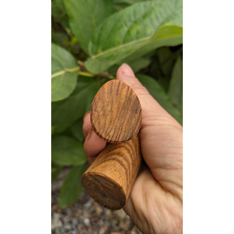 Cán dao gỗ măn
