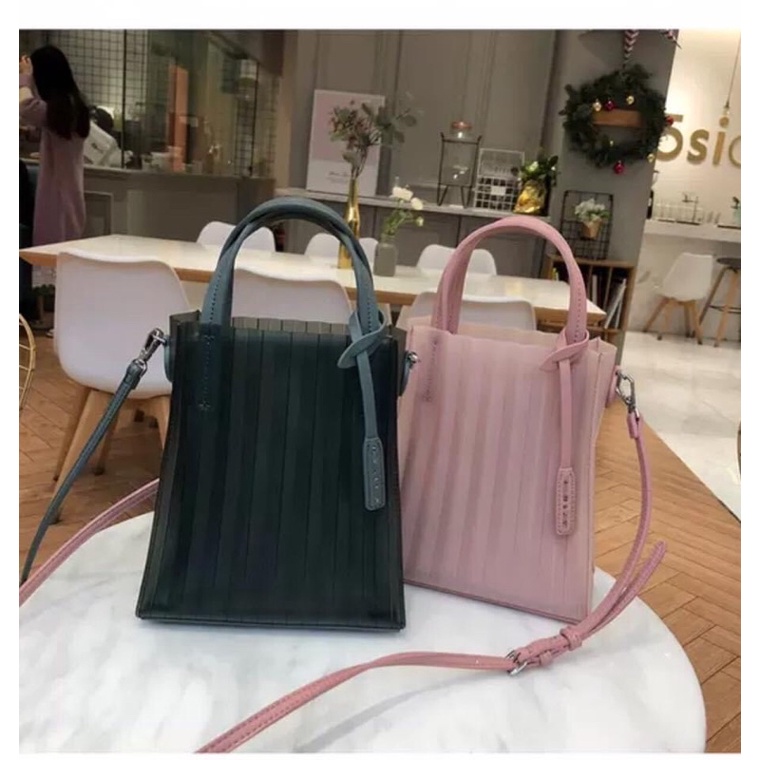 Túi xách nhựa trong