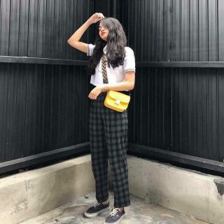 Quần caro xanh