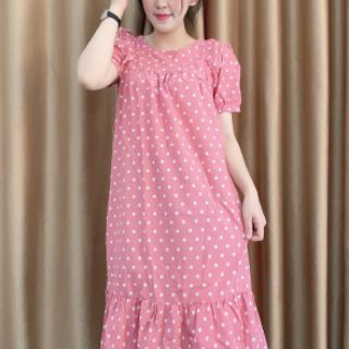 Váy bầu thiết kế chấm bi