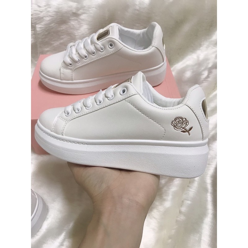 [HOT] Giày thể thao nữ HOA HỒNG, phù hợp đi học, đi làm, đi chơi, mix đồ xinh xắn nhẹ nhàng | BigBuy360 - bigbuy360.vn