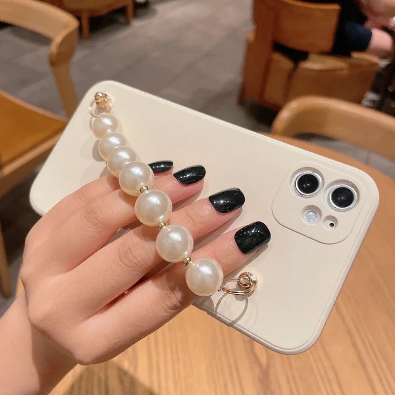 vivo 1808 1811 1820 1812 1807 1817 1801 1819 1806 1818 1816 1802 1814 1804 1805 1851 1815 Ins retro pearl bracelet off white mobile phone case TPU silicone white mobile phone soft shell Personalized creative Bracelet mobile phone protective sleeve