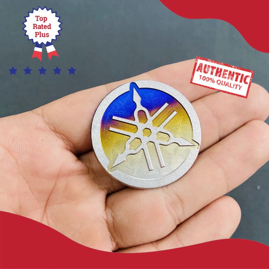[HCM XẢ KHO MÙA DỊCH] TEM TITAN LOGO TRÒN YAMAHA, MÈO MAY MẮN KÍCH THƯỚC 2CM VỚI 4CM