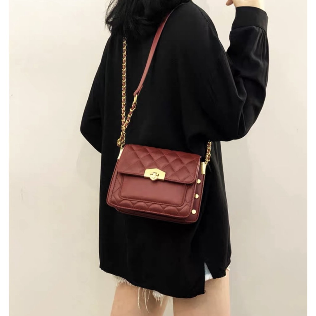Túi đeo chéo khóa gấp ô trám ulzzang phiên bản đỏ cao cấp chất da mềm tay nhiều ngăn