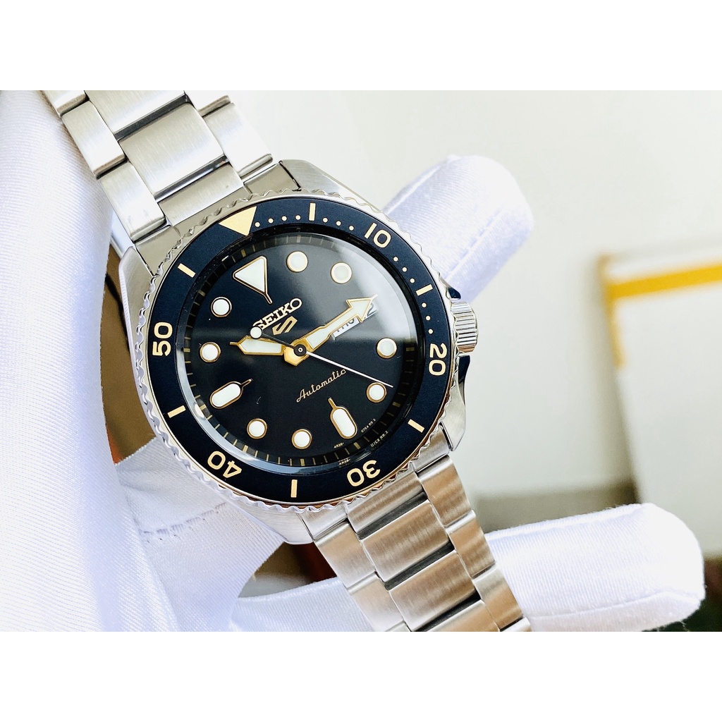 Đồng hồ nam dây thép Seiko 5 Sport New Style SRPD57K1